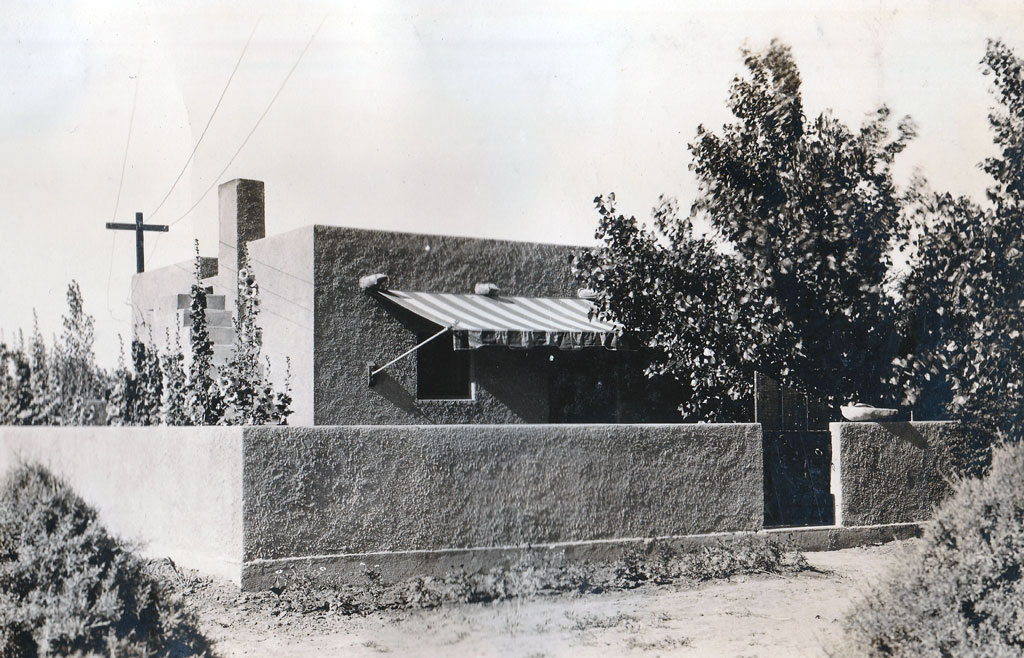 Adobe home in Adelanto circa 1920