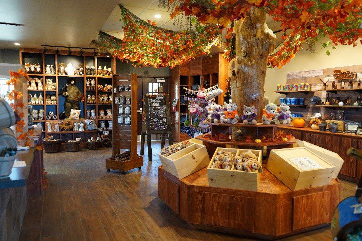 Big Bear Alpine Zoo gift shop.